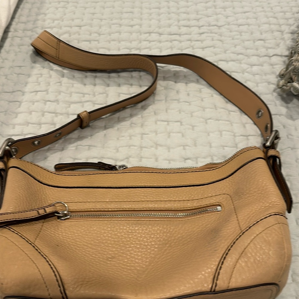 Coach vintage adjustable strap shoulder bag